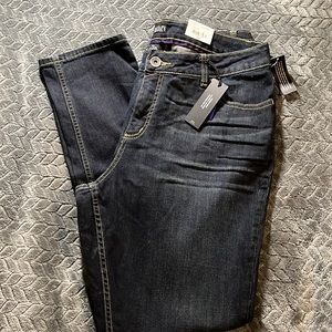 Women’s A.N.A. stretch skinny jeans Size 16W - plus size premium denim NWT